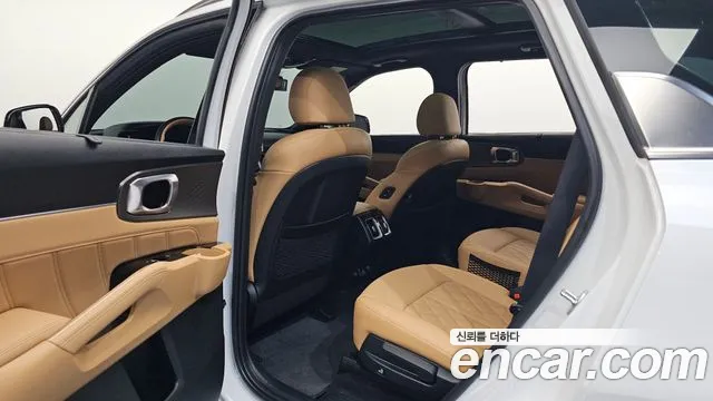 Kia Sorento 2023 — фото 11