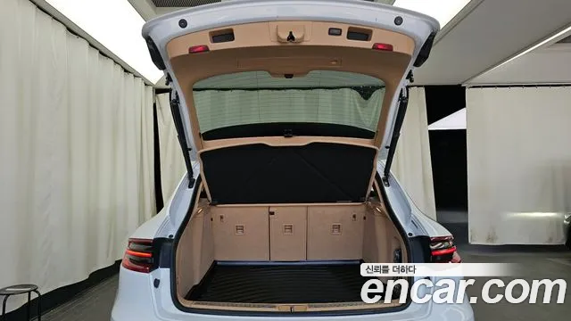 Porsche Macan 2017 — фото 20