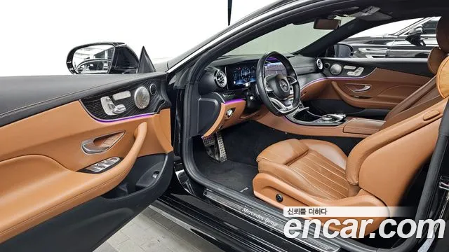 Mercedes-Benz E-Class 2017 — фото 10