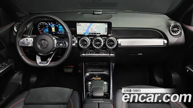 Mercedes-Benz GLB-Class 2023 — фото 10