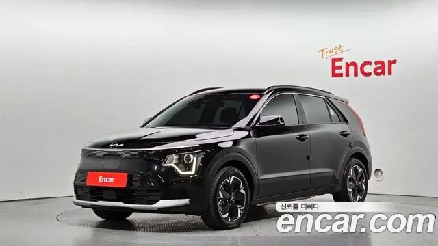 Kia Niro 2024 — фото 1