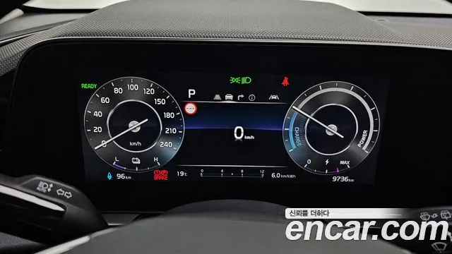 Kia Niro 2024 — фото 11