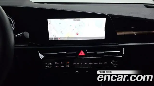 Kia Niro 2024 — фото 19