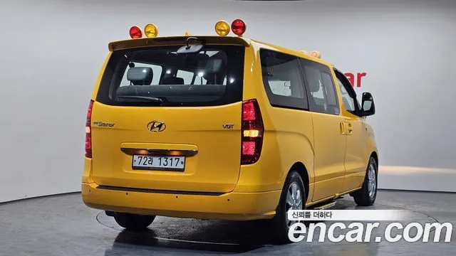 Hyundai Starex 2019 — фото 2