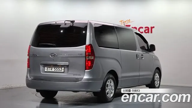 Hyundai Starex 2012 — фото 2