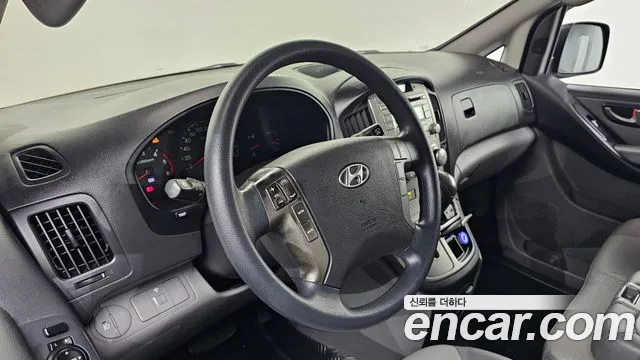 Hyundai Starex 2012 — фото 13