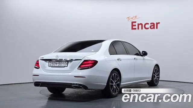 Mercedes-Benz E-Class 2017 — фото 2