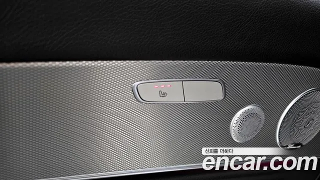 Mercedes-Benz E-Class 2017 — фото 16