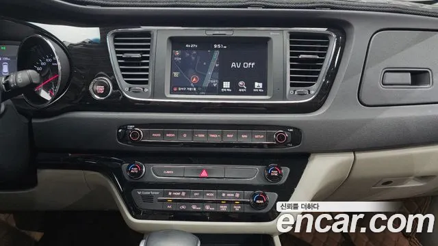 Kia Canival 2019 — фото 14