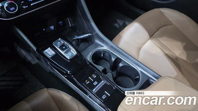 Hyundai Sonata 2021 — фото 12