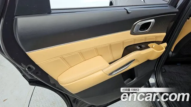 Kia Sorento 2022 — фото 15