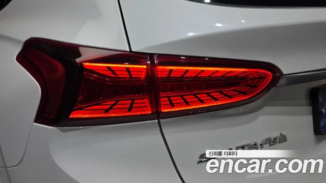 Hyundai Santafe 2020 — фото 9