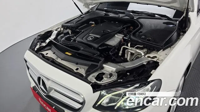 Mercedes-Benz E-Class 2018 — фото 6