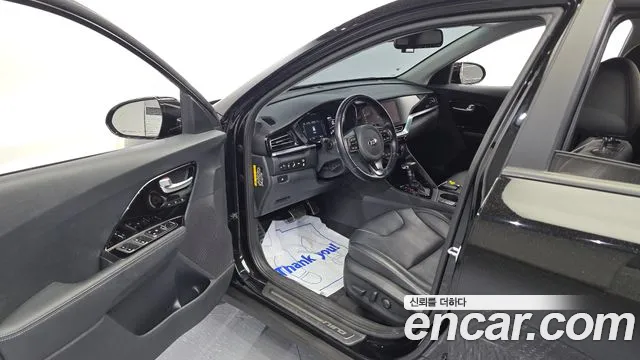 Kia Niro 2021 — фото 13