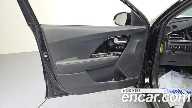 Kia Niro 2021 — фото 14