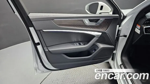 Audi A6 2023 — фото 13
