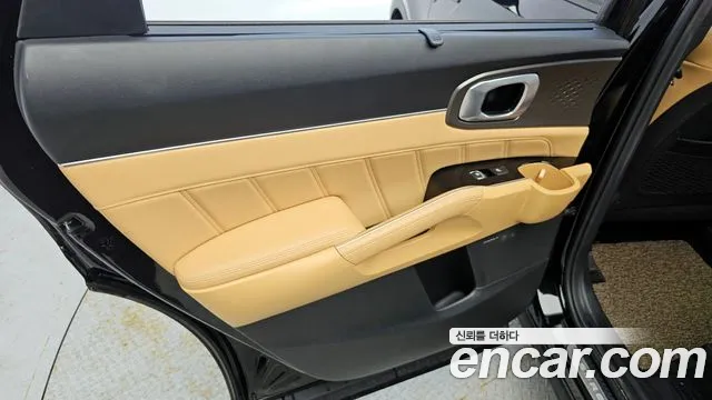 Kia Sorento 2023 — фото 15