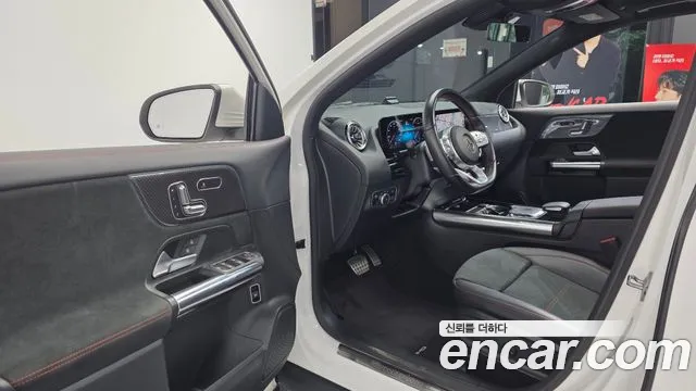 Mercedes-Benz GLA-Class 2021 — фото 13