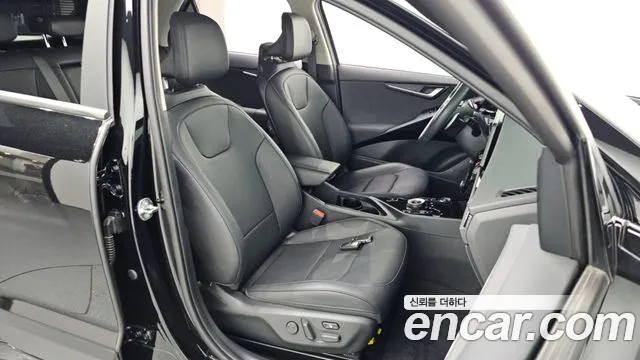 Kia Niro 2024 — фото 17