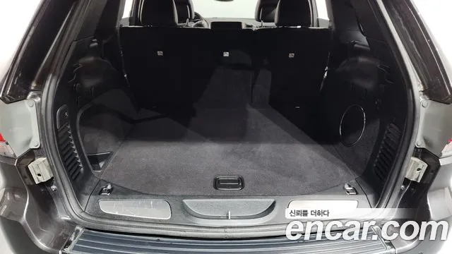 Jeep Cherokee 2019 — фото 19