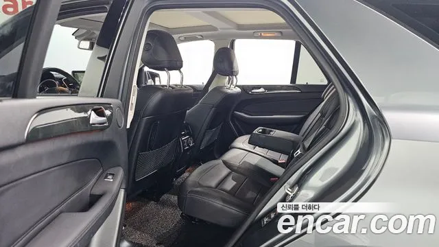 Mercedes-Benz GLE-Class 2017 — фото 18