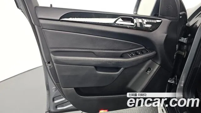 Mercedes-Benz GLE-Class 2017 — фото 14