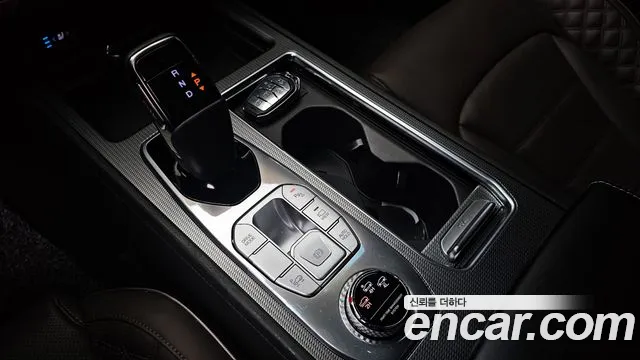 KG_Mobility_Ssangyong Rexton 2023 — фото 12