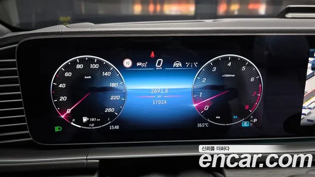 Mercedes-Benz GLS-Class 2025 — фото 11