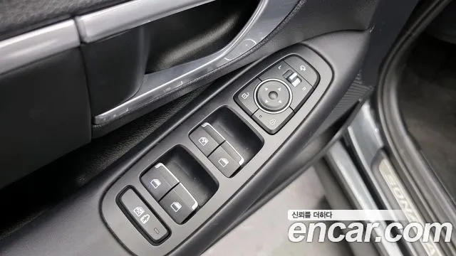 Hyundai Sonata 2020 — фото 13