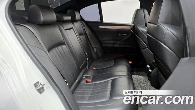 BMW M5 2012 — фото 17
