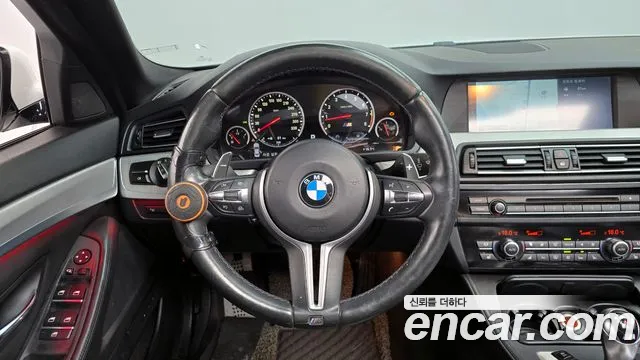 BMW M5 2012 — фото 18
