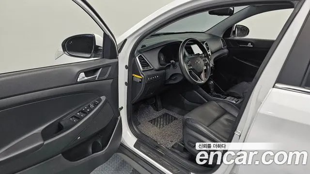 Hyundai Tucson 2017 — фото 10