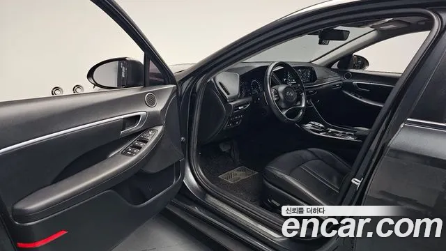 Hyundai Sonata 2021 — фото 12