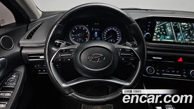 Hyundai Sonata 2021 — фото 17