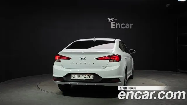 Hyundai AVANTE 2019 — фото 4