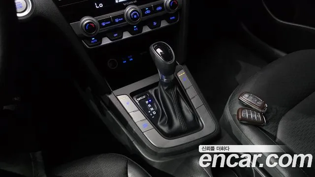Hyundai AVANTE 2019 — фото 9