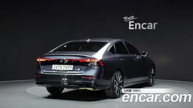 Honda Accord 2023 — фото 2
