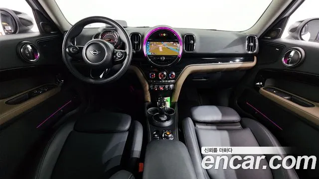 Mini Countryman 2020 — фото 10
