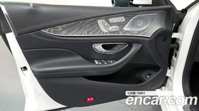 Mercedes-Benz CLS-Class 2019 — фото 13