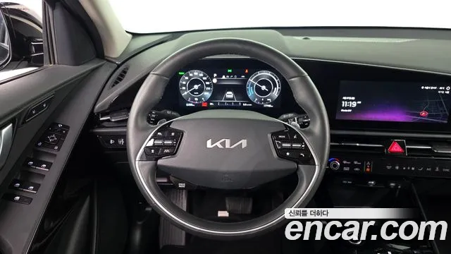 Kia Niro 2024 — фото 19