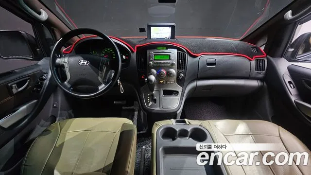 Hyundai Starex 2015 — фото 7