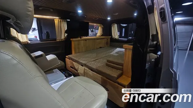 Hyundai Starex 2015 — фото 12