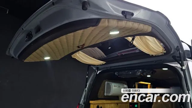Hyundai Starex 2015 — фото 18