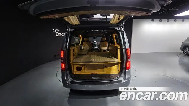 Hyundai Starex 2015 — фото 19