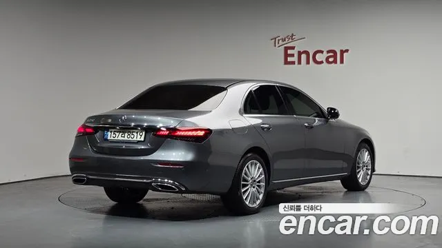 Mercedes-Benz E-Class 2021 — фото 1