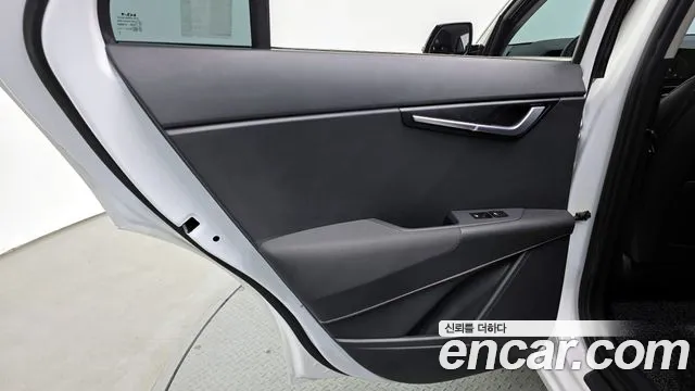 Kia Niro 2022 — фото 15