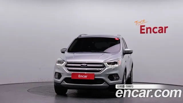 Ford Kuga 2017 — фото 3