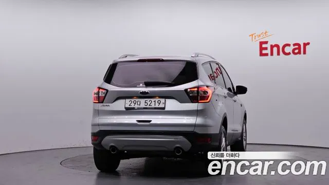 Ford Kuga 2017 — фото 4