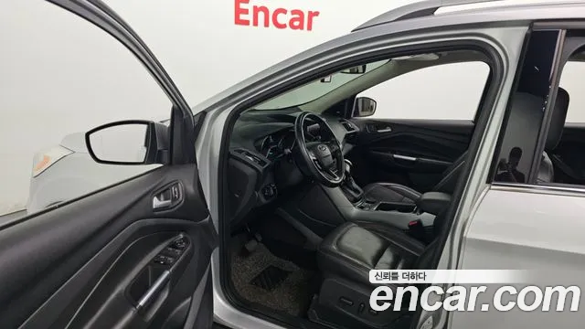 Ford Kuga 2017 — фото 10