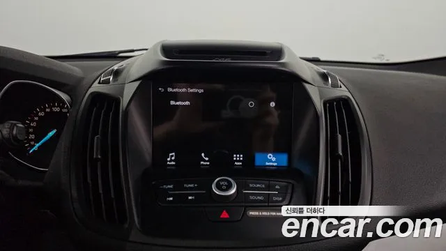 Ford Kuga 2017 — фото 17